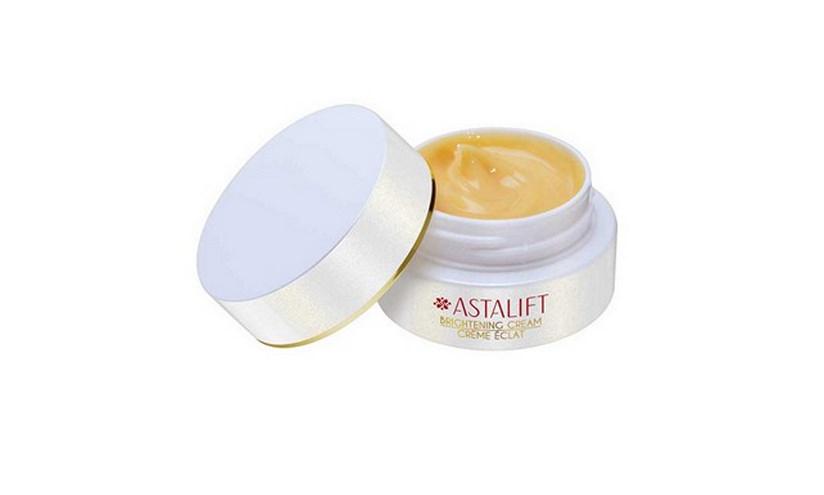 Astalift amplía su gama con la Crema Iluminadora